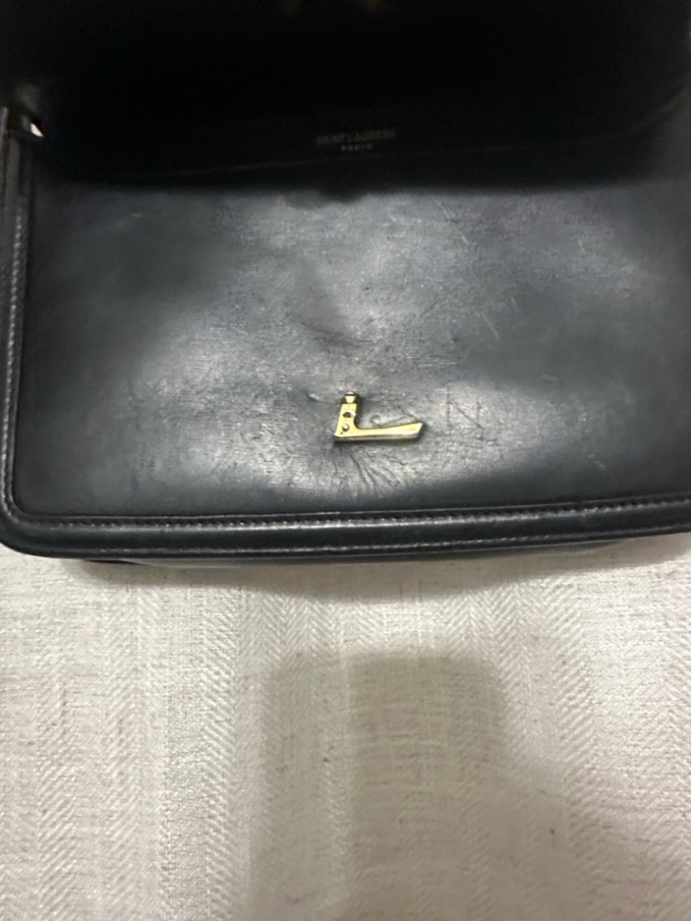 Yves Saint Laurent Black Leather Shoulder Bag with Gold YSL Logo - Picture 8 of 9